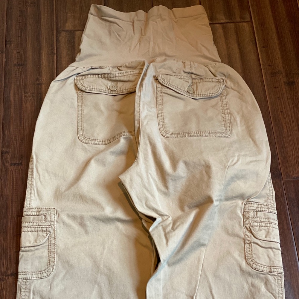 Maternity small lightweight cargo khaki pants - Picture 6 of 11